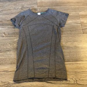 grey ivivva shirt